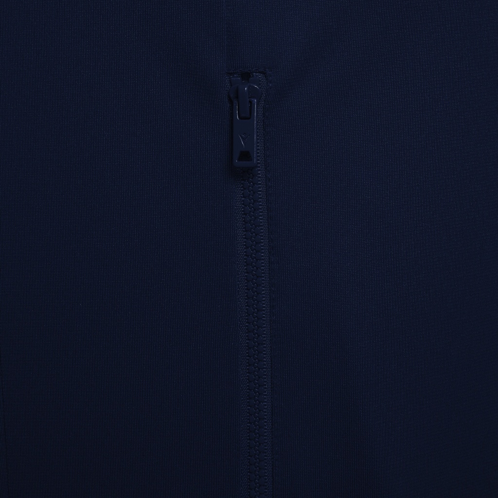 81670705_04.jpg
