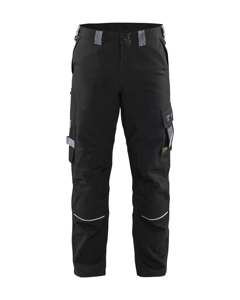 1561 Vlamvertragende werkbroek